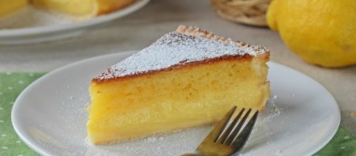 Torta margherita con crema al limone giallo zafferano