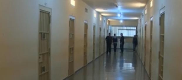 O choro de Cunha rompe o silêncio do Complexo Médico-Penal, no Paraná O choro de Cunha rompe o silêncio do Complexo Médico-Penal, no Paraná