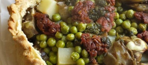Panada di carne, piselli e patate Panada di carne, piselli e patate