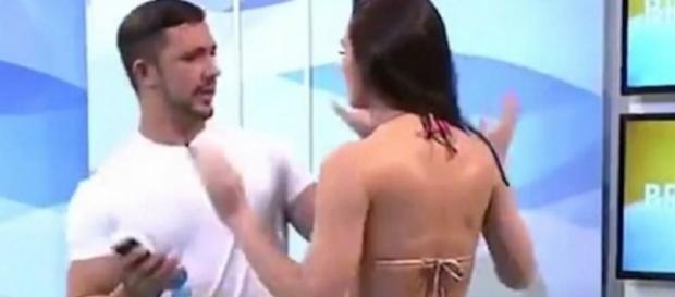 Rayssa Teixeira Melo perdeu a cabeça Rayssa Teixeira Melo perdeu a cabeça