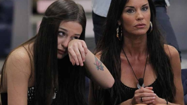 Grande Fratello vip: eliminata Asia Nuccetelli, tra lacrime e ... - oggi.it