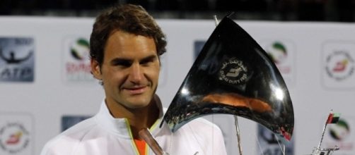 Roger Federer holding the Dubai Open Title after winning the event in 2015 – NDTV ... - ndtv.com (Taken from BN Library)