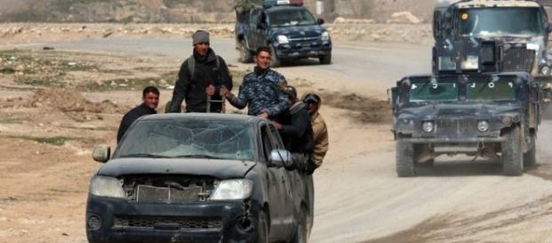 Batalla de Mosul: fuerzas iraquíes se apoderan del puente clave Batalla de Mosul: fuerzas iraquíes se apoderan del puente clave