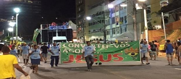 Bloco dos evangélicos agita Carnaval da Bahia Bloco dos evangélicos agita Carnaval da Bahia