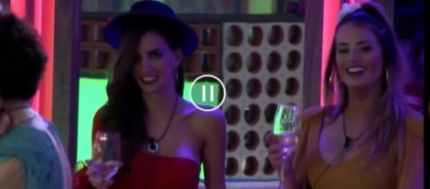 #GHVIP5: Aylén Milla y Alyson hablan durante la fiesta flamenca y acercan posturas #GHVIP5: Aylén Milla y Alyson hablan durante la fiesta flamenca y acercan posturas