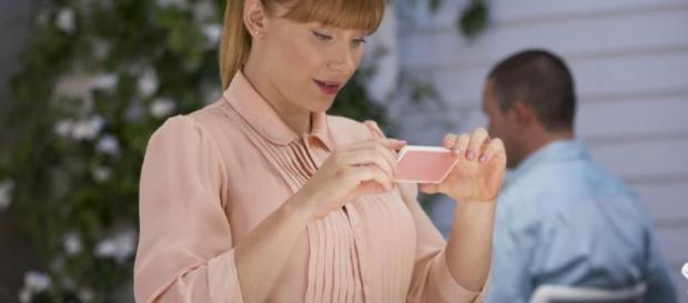 TV REVIEW: Black Mirror - Season 3: Episode 1 - 'Nosedive ... - culturedvultures.com TV REVIEW: Black Mirror - Season 3: Episode 1 - 'Nosedive ... - culturedvultures.com