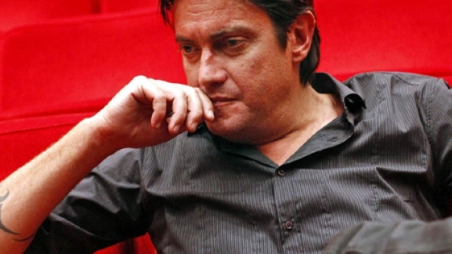 Cristiano De Andrè: scambiamoci un segno di pace - TGregione.it - tgregione.it