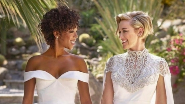 Les deux stars d'OITNB rayonnantes dans leurs tenues sign&eacute;es Christian Siriano