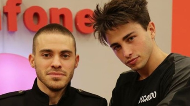 Lo Strego e Riccardo sono due degli allievi più talentuosi di Amici di Maria de Filippi