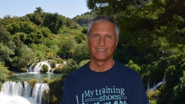 'Non trovo i tuoi calzini': Davide Dentico racconta Torino