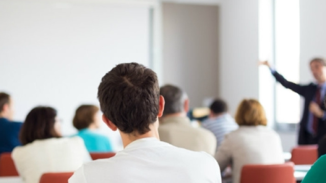 Umbria, corso gratuito retribuito 500 euro al mese