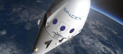 Exploit de SpaceX ! Le 1er étage de la fusée Falcon 9 revient sur ... - pausecafein.fr