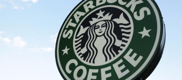 Apertura Starbucks Italia: il Frappuccino conquista Milano - LEITV - leitv.it Apertura Starbucks Italia: il Frappuccino conquista Milano - LEITV - leitv.it