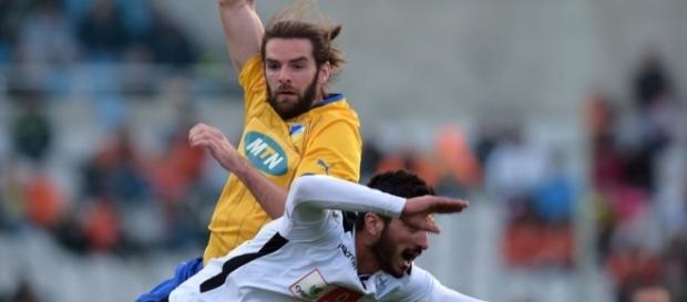 Cillian Sheridan występował w przeszłości w APOEL-u Nikozja. Cillian Sheridan występował w przeszłości w APOEL-u Nikozja.