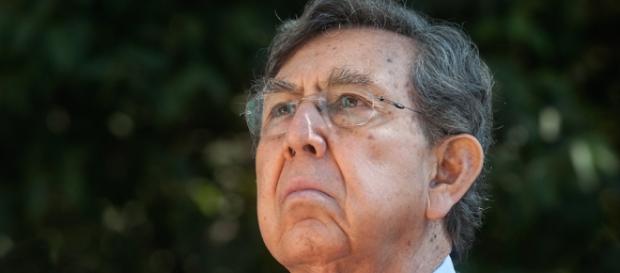 Cuauhtémoc Cárdenas fue gobernador del Distrito Federal y candidato a la presidencia Cuauhtémoc Cárdenas fue gobernador del Distrito Federal y candidato a la presidencia