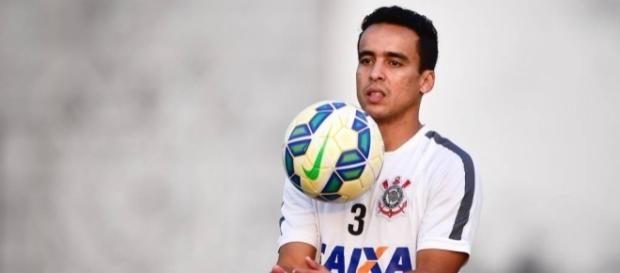 Jadson é relacionado e pode fazer reestreia pelo Corinthians, nesta quarta-feira - gazetaesportiva.com Jadson é relacionado e pode fazer reestreia pelo Corinthians, nesta quarta-feira - gazetaesportiva.com