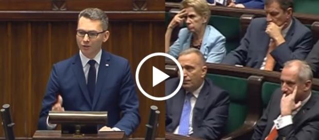 Konrad Głębocki zaapelował, by polski rząd nie poparł Tuska na drugą kadencję w Radzie Europy. Konrad Głębocki zaapelował, by polski rząd nie poparł Tuska na drugą kadencję w Radzie Europy.