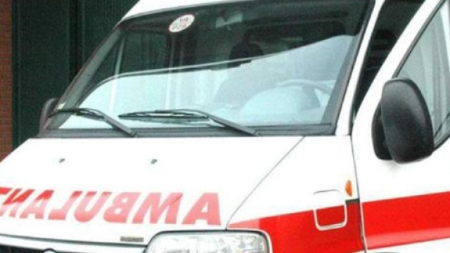 Calabria, operaio accoltellato