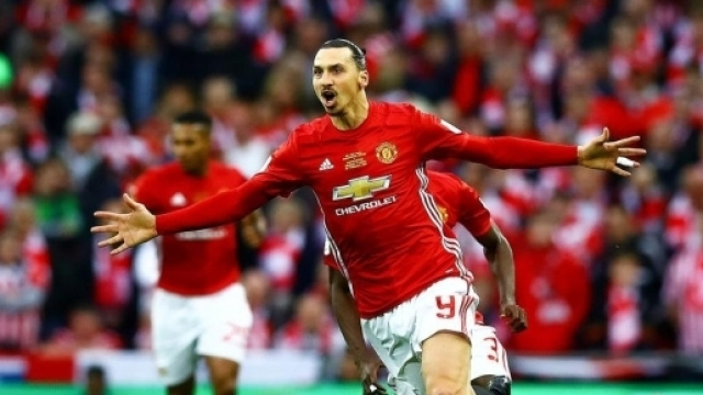 Football Angleterre - League Cup : Ibrahimovic offre le titre &agrave; ... - foot01.com