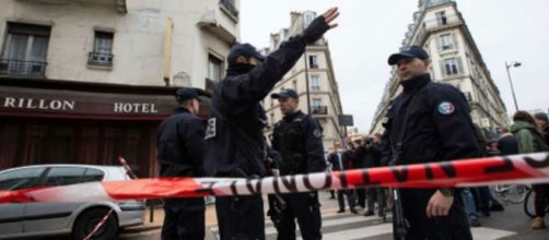 Parigi, presunto attacco terroristico