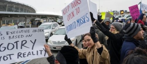 US Judge Grants Stay on Deportations Under Trump Immigration Order ... - go.com