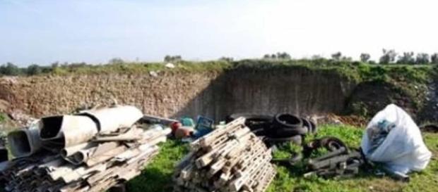 E' allarme rifiuti nel Salento. E' allarme rifiuti nel Salento.