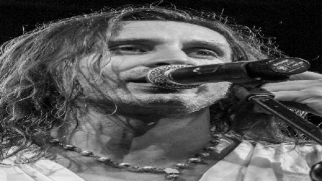 Foto "Giuseppe Povia in concerto" dal musicista