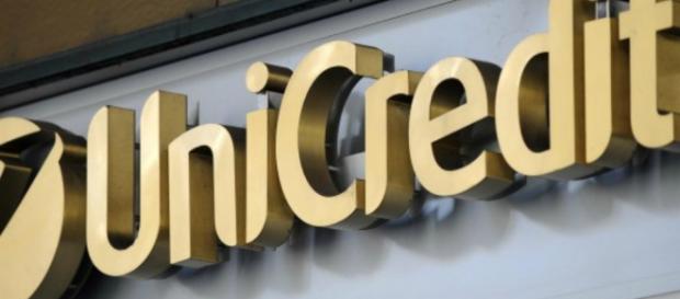 La Banca Unicredit firma con i Sindacati per gli esuberi e per tante assunzioni. La Banca Unicredit firma con i Sindacati per gli esuberi e per tante assunzioni.