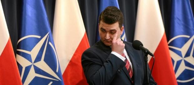 Misiewicz na bocznym torze (fot.wyborcza.pl) Misiewicz na bocznym torze (fot.wyborcza.pl)