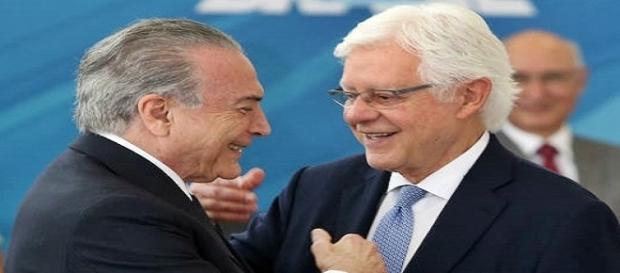 Moreira Franco escapa da Lava Jato Moreira Franco escapa da Lava Jato