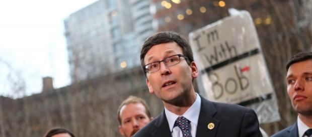 US judge temporarily blocks Trump's travel ban nationwide | PBS ... - pbs.org US judge temporarily blocks Trump's travel ban nationwide | PBS ... - pbs.org