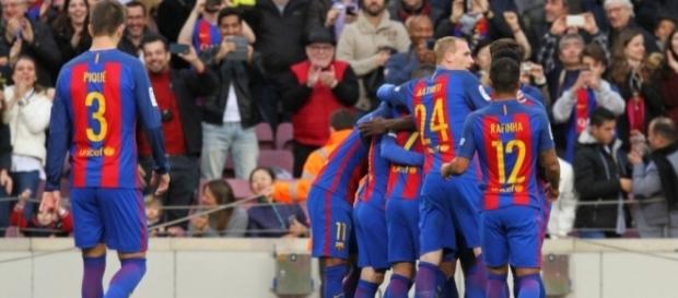 Barcelona acorta distancias con el puntero a falta de 2 partidos del Madrid. Barcelona acorta distancias con el puntero a falta de 2 partidos del Madrid.