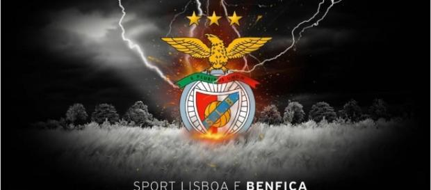 SL Benfica supera CD Nacional e mantém a liderança da I Liga. SL Benfica supera CD Nacional e mantém a liderança da I Liga.