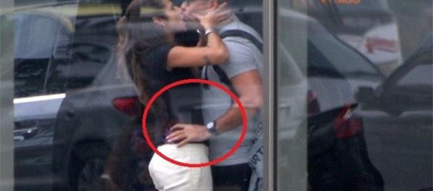 Bruna Marquezine e Neymar se beijando Bruna Marquezine e Neymar se beijando