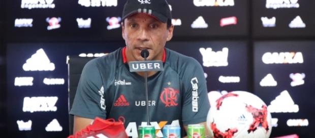 Flamengo goleia o Novo Iguaçu (http://blast.blastingnews.com/news/edit/) Flamengo goleia o Novo Iguaçu (http://blast.blastingnews.com/news/edit/)