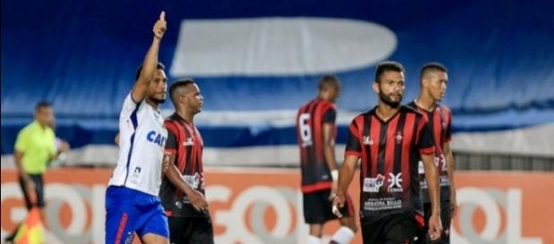 Hernane comemora seu primeiro gol na temporada Hernane comemora seu primeiro gol na temporada