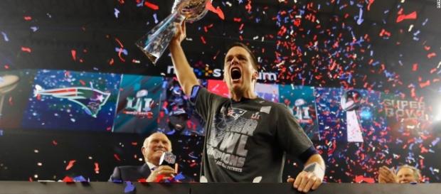 Tom Brady lanzó para 62 veces en el Super Bowl. CNN.com Tom Brady lanzó para 62 veces en el Super Bowl. CNN.com