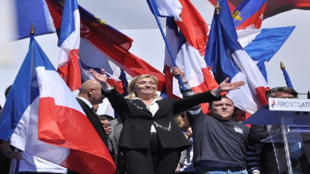 Marine Le Pen adoucit le ton dimanche 5 février à Lyon