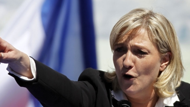 MARINE LE PEN SI CANDIDA A GOVERNARE LA MACRO REGIONE DEL NORD ... - stopeuro.org