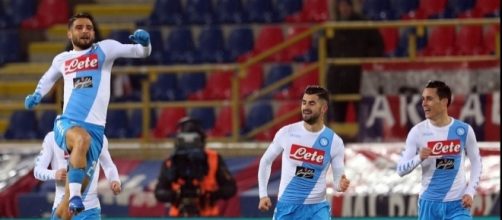 Il Napoli ne segna 7 al Bologna: record di goal, Hamsik sulla scia di Maradona.