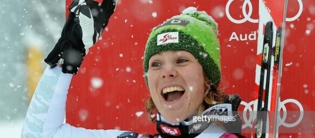 Austria's Nicole Schmidhofer poses on the podium of the women's ... - gettyimages.fr Austria's Nicole Schmidhofer poses on the podium of the women's ... - gettyimages.fr