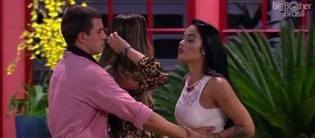 Barraco no BBB17. Foto divulgação - Reprodução internet. Barraco no BBB17. Foto divulgação - Reprodução internet.