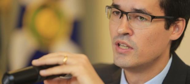 Deltan Dallagnol, coordenador da Lava Jato, discorda de algumas posições da presidente do STF, ministra Cármen Lúcia Deltan Dallagnol, coordenador da Lava Jato, discorda de algumas posições da presidente do STF, ministra Cármen Lúcia