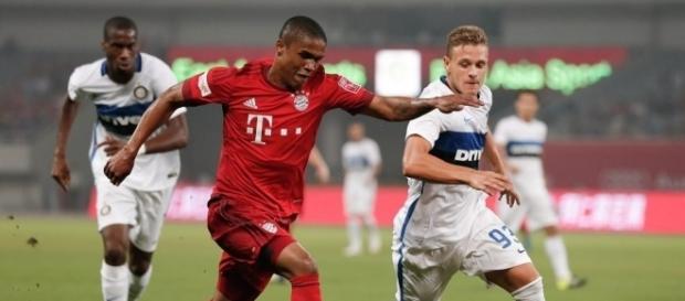 Douglas Costa sinaliza vontade de deixar o Bayern de Munique Douglas Costa sinaliza vontade de deixar o Bayern de Munique
