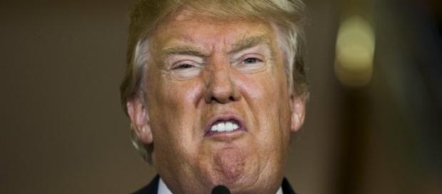 Em tweet, Trump acusa juiz de deixar qualquer pessoa entrar nos EUA e colocar país em "perigo" Em tweet, Trump acusa juiz de deixar qualquer pessoa entrar nos EUA e colocar país em "perigo"