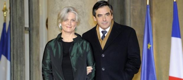 Francois et Penelope Fillon drapeaux Francois et Penelope Fillon drapeaux