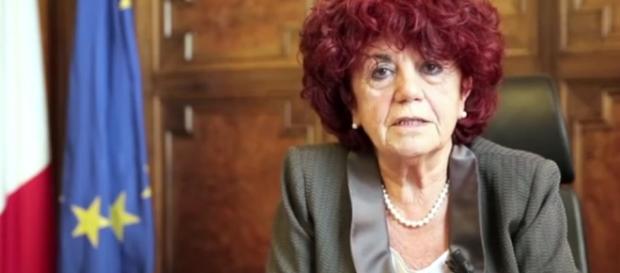 La scuola è un fallimento: la ministra Fedeli risponde a 600 docenti La scuola è un fallimento: la ministra Fedeli risponde a 600 docenti
