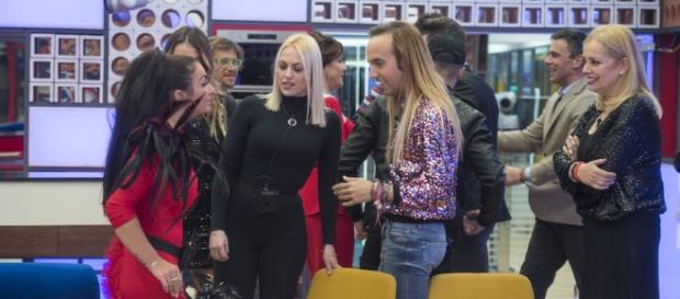Los concursantes en su primera gala Los concursantes en su primera gala