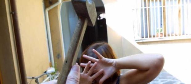 Roma, dottoressa aggredita dall'amica gelosa Roma, dottoressa aggredita dall'amica gelosa