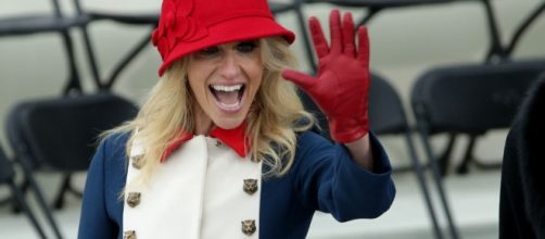 Kellyanne Conway's Inauguration Outfit: Twitter Reacts - popcrush.com